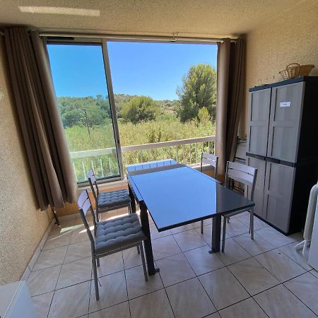 Appart 4 Pers Dans Residence Avec Piscine A 10 Min De La Plage Sanary-sur-Mer Ngoại thất bức ảnh