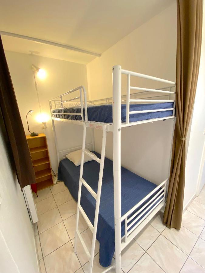 Appart 4 Pers Dans Residence Avec Piscine A 10 Min De La Plage Sanary-sur-Mer Ngoại thất bức ảnh