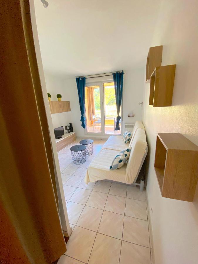 Appart 4 Pers Dans Residence Avec Piscine A 10 Min De La Plage Sanary-sur-Mer Ngoại thất bức ảnh
